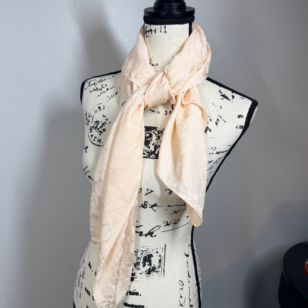 Worthington Scarf Women‎ Cream Pink Floral Silk Jacquard Square Elegant